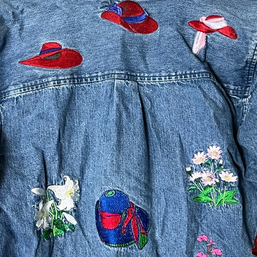 Edward Woman | Vintage embroidered button down denim shirt size extra la…
